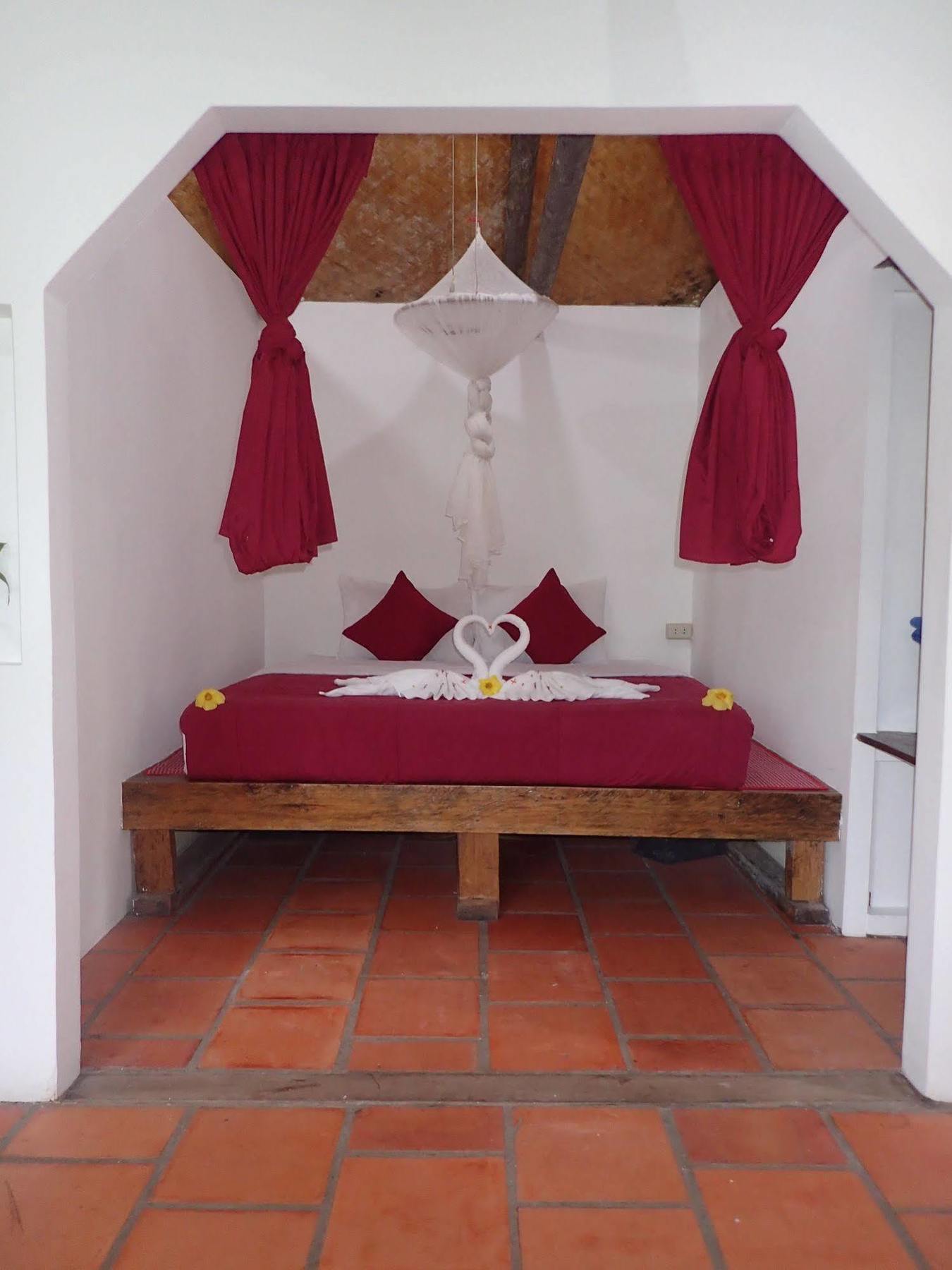 Tatai Rainbow Lodge מראה חיצוני תמונה